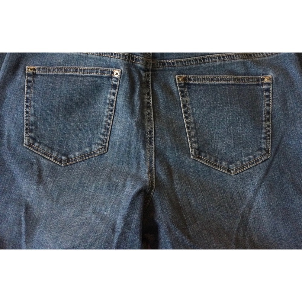 Reitman’s R Jean crops